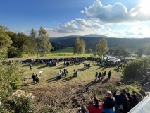 01-Tausende Fans freuen sich auf das Spektakel - CR ADAC Südbayern